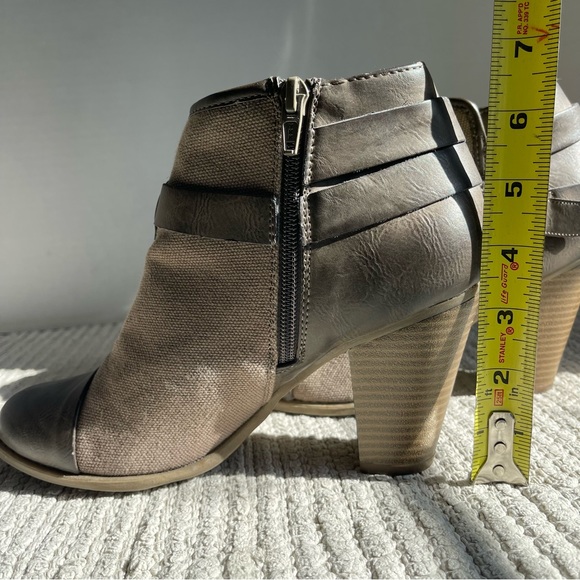 Lauren Conrad Ankle Booties - Women size 8.5 - Picture 16 of 16